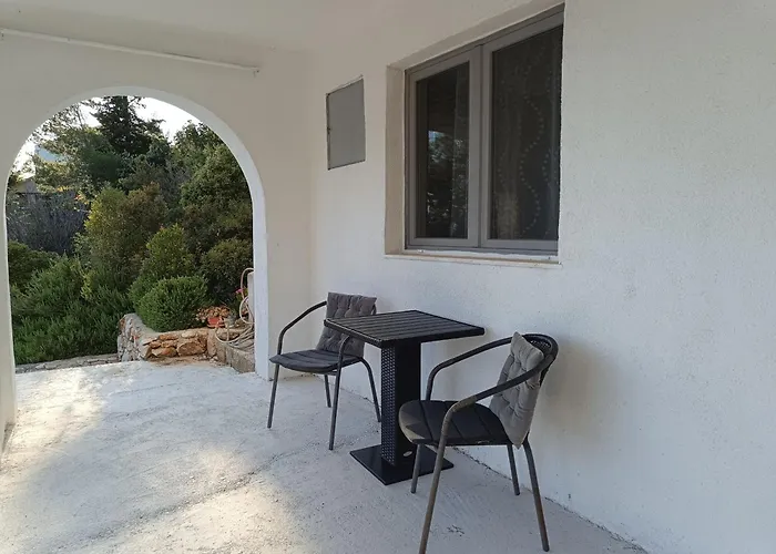 Apartment Inter Vivos